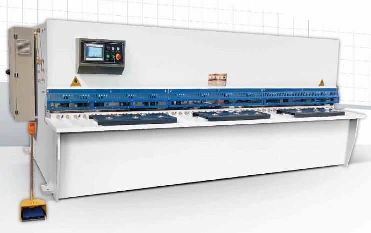 MÁY CẮT CNC DẠNG DAO QUAY DÒNG QC2Y/LK